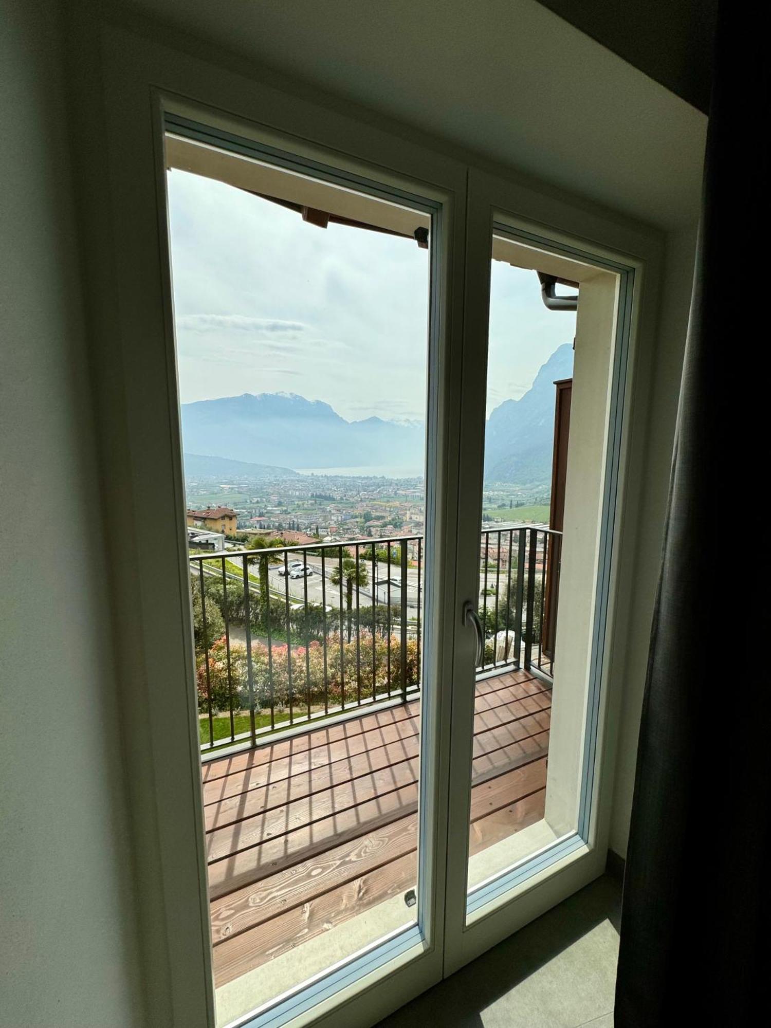 Eco Garda Hill Apartman Tenno Kültér fotó